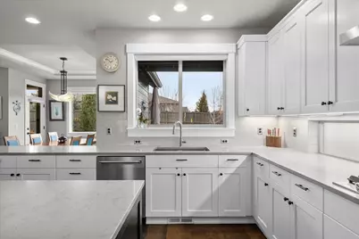 60873 SW Headwaters Loop, Bend, OR 97702 - Photo 25