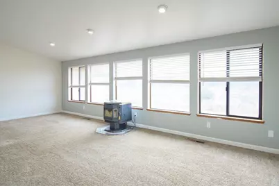 60990 Jennings Road, Bend, OR 97702 - Photo 9