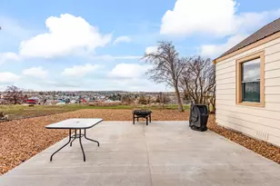 1030 S Adams Dr, Madras, OR 97741 - Photo 7