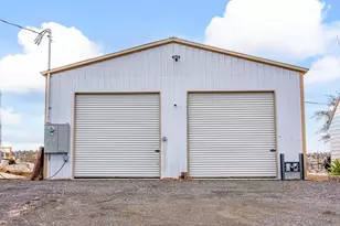 1030 S Adams Dr, Madras, OR 97741 - Photo 3