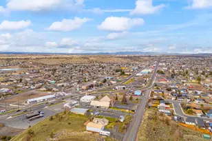 1030 S Adams Dr, Madras, OR 97741 - Photo 35