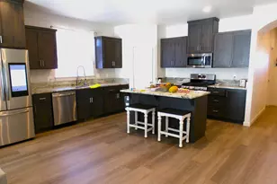 3178 NW Dogwood Ave, Redmond, OR 97756 - Photo 3