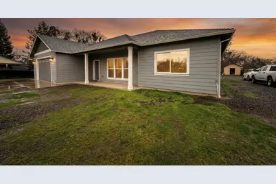 594 W Gregory Road, Central Point, OR 97502 - Photo 21