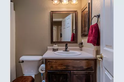 418 Phoenix Hills Dr, Phoenix, OR 97535 - Photo 17