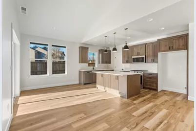 1692 NW Larch Avenue, Redmond, OR 97756 - Photo 11