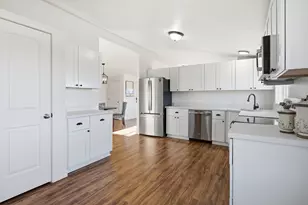 3250 NW Ice Ave, Terrebonne, OR 97760 - Photo 11