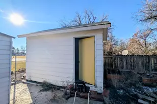 943 S 4th St, Lakeview, OR 97630 - Photo 13