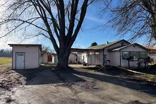 4945 Lower River Rd, Grants Pass, OR 97526 - Photo 1