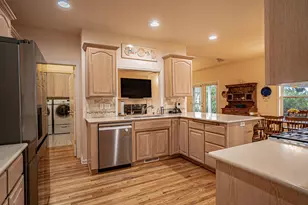 198 Prairie Landing Dr, Eagle Point, OR 97524 - Photo 17