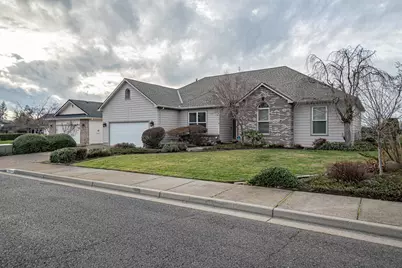 198 Prairie Landing Drive, Eagle Point, OR 97524 - Photo 3