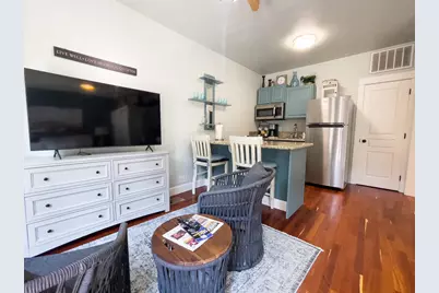 175 E E Street, Jacksonville, OR 97530 - Photo 21
