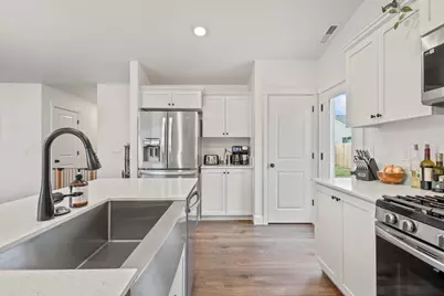 262 NW Par Avenue, Madras, OR 97741 - Photo 9