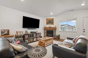 262 NW Par Ave, Madras, OR 97741 - Photo 5