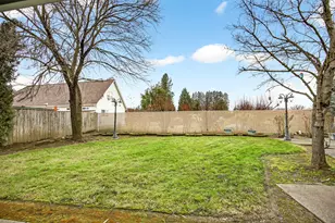 2016 Terrel Dr, Medford, OR 97501 - Photo 51