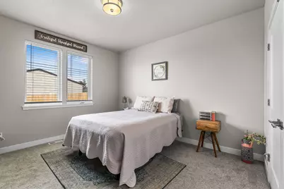 2370 SW Helmholtz Way, Redmond, OR 97756 - Photo 11