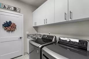 2370 SW Helmholtz Way, Redmond, OR 97756 - Photo 19