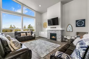 2370 SW Helmholtz Way, Redmond, OR 97756 - Photo 9