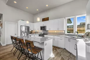 2370 SW Helmholtz Way, Redmond, OR 97756 - Photo 7