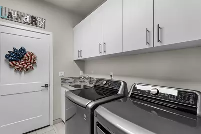 2370 SW Helmholtz Way, Redmond, OR 97756 - Photo 13