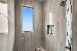 2370 SW Helmholtz Way, Redmond, OR 97756 - Photo 13