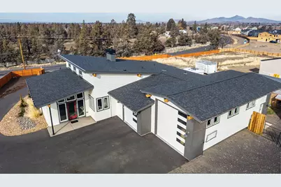 2370 SW Helmholtz Way, Redmond, OR 97756 - Photo 19