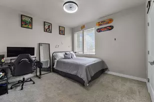 2370 SW Helmholtz Way, Redmond, OR 97756 - Photo 15
