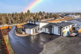 2370 SW Helmholtz Way, Redmond, OR 97756 - Photo 5