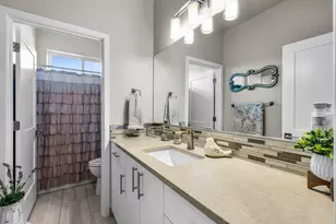 2370 SW Helmholtz Way, Redmond, OR 97756 - Photo 19