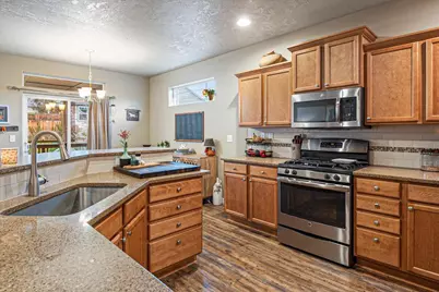 841 SW 23rd Court, Redmond, OR 97756 - Photo 15