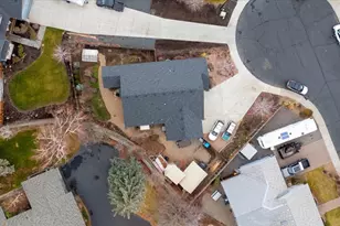 841 SW 23rd Ct, Redmond, OR 97756 - Photo 3