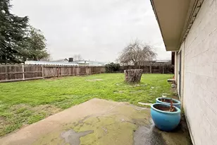 1217 Maple Park Dr, Medford, OR 97501 - Photo 33