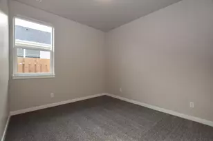 2340 SW 25th St, Redmond, OR 97756 - Photo 13