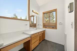 143 Ridge Rd, Ashland, OR 97520 - Photo 43