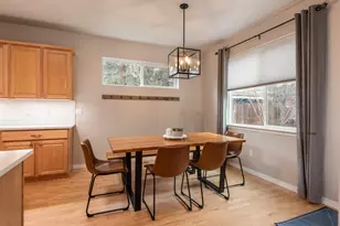 61055 Snowberry Pl, Bend, OR 97702 - Photo 7