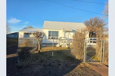 3861 Anderson Avenue, Klamath Falls, OR 97603 - Photo 3