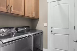 268 Oak Crest Way, Medford, OR 97501 - Photo 23