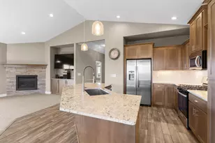 268 Oak Crest Way, Medford, OR 97501 - Photo 17