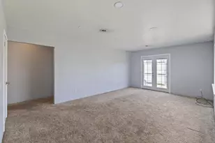 2368 Redwood Ave, Grants Pass, OR 97527 - Photo 3