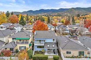 291 Meadow Dr, Ashland, OR 97520 - Photo 41