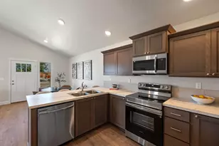 4059 SW Obsidian Pl, Redmond, OR 97756 - Photo 27