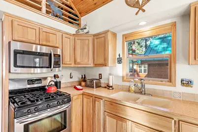 7900 Hyatt Prairie Road #24, Ashland, OR 97520 - Photo 11