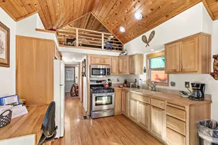 7900 Hyatt Prairie Rd, Ashland, OR 97520 - Photo 9