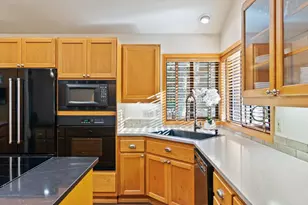 70368 Mahonia, Black Butte Ranch, OR 97759 - Photo 9