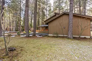 70368 Mahonia, Black Butte Ranch, OR 97759 - Photo 39