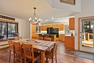 70368 Mahonia, Black Butte Ranch, OR 97759 - Photo 13