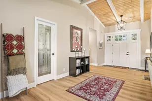 2001 Condor Ct, Redmond, OR 97756 - Photo 3