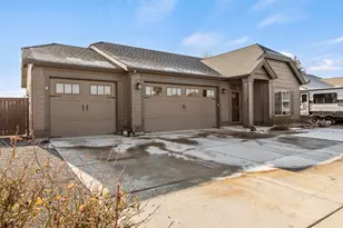 5008 Amberview Ln, Klamath Falls, OR 97603 - Photo 3