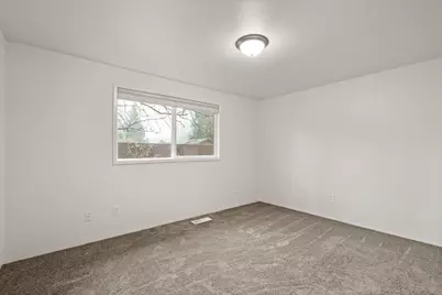 1806 Hart Avenue, Medford, OR 97501 - Photo 17