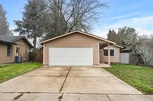 1806 Hart Ave, Medford, OR 97501 - Photo 3