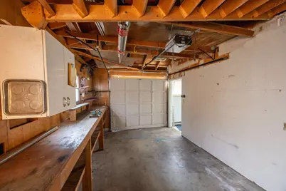 2137 E Jackson Street, Medford, OR 97504 - Photo 51